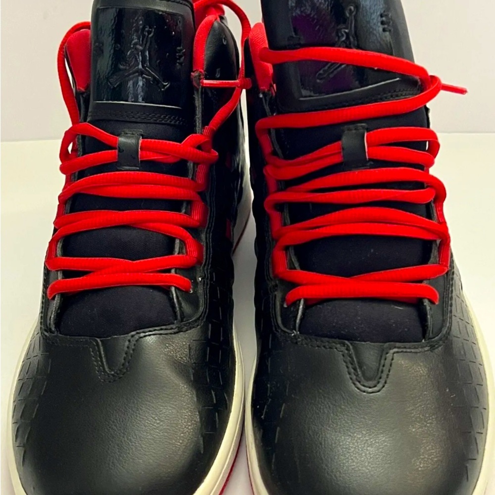 Nike Air Jordan Illusion Black and Red High Top Mens Size 10 705141-100